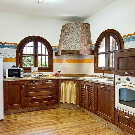 Дом отдыха Casa Erik En Torremolions *
